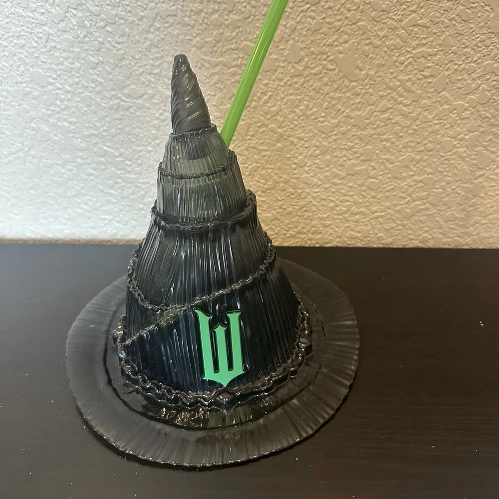 Witch Hat Cup Wicked 2024 Movie Exclusive Collectible Ltd 32 Oz Majic‎ Drink